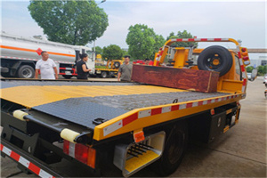 方正附近拖车电话号码服务